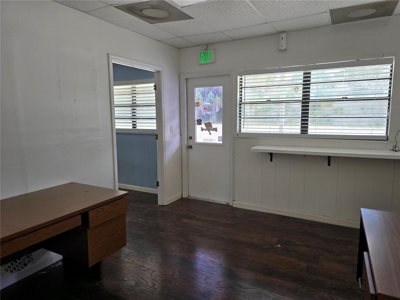 Image 15 of 38 For 4058 Lamson Avenue