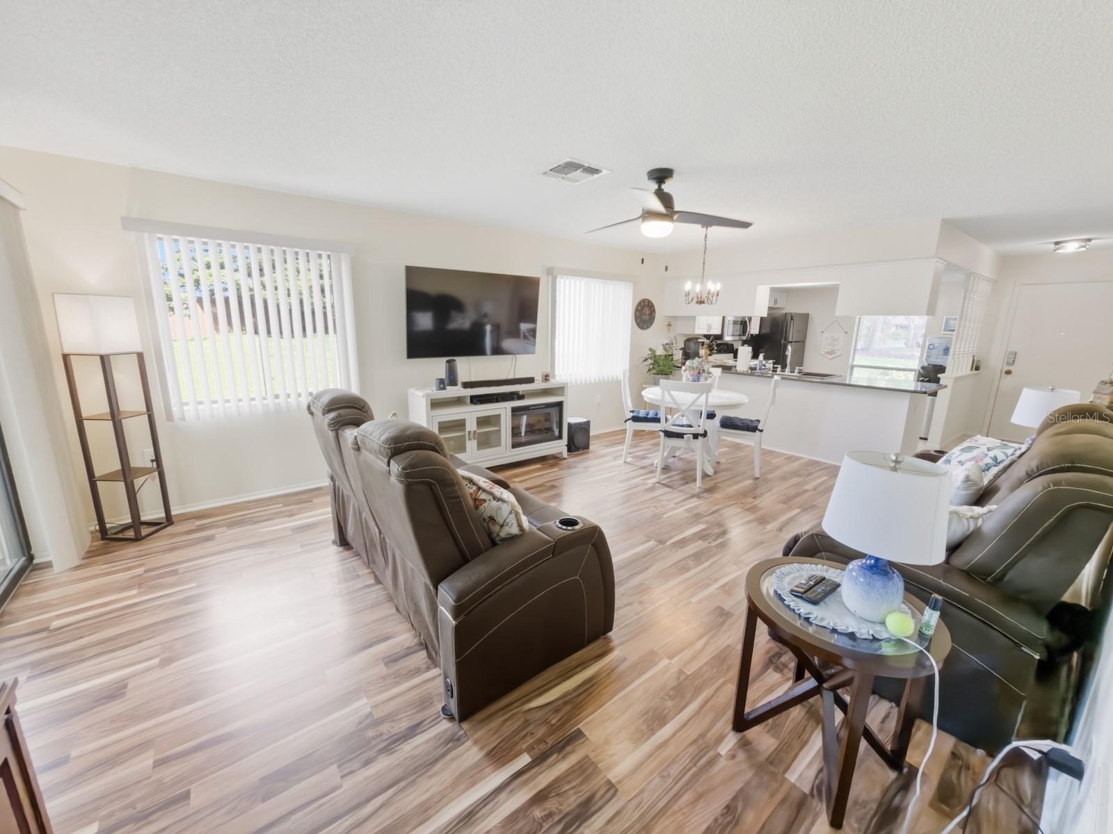 Image 13 of 42 For 7221 Greystone Drive D