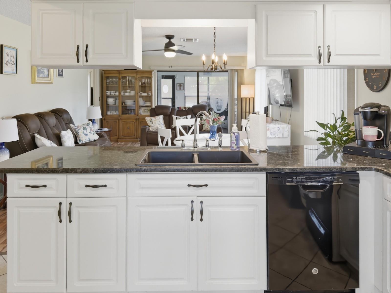 Image 7 of 42 For 7221 Greystone Drive D