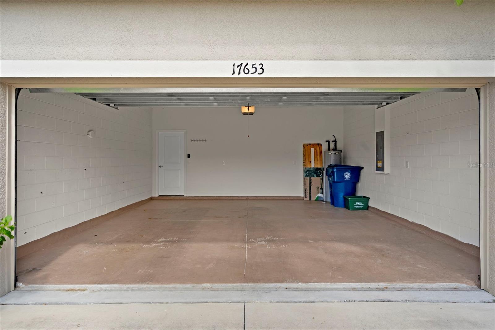 Image 33 of 53 For 17653 Garsalaso Circle