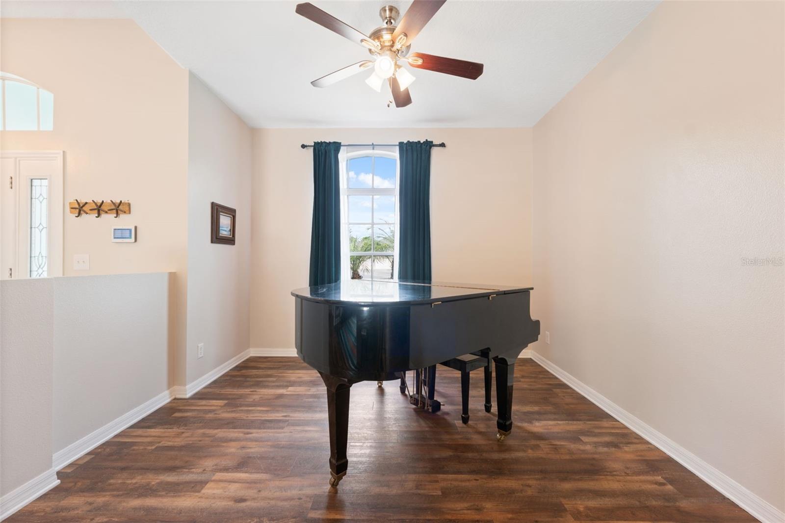 Image 8 of 76 For 11344 Gallinule Avenue