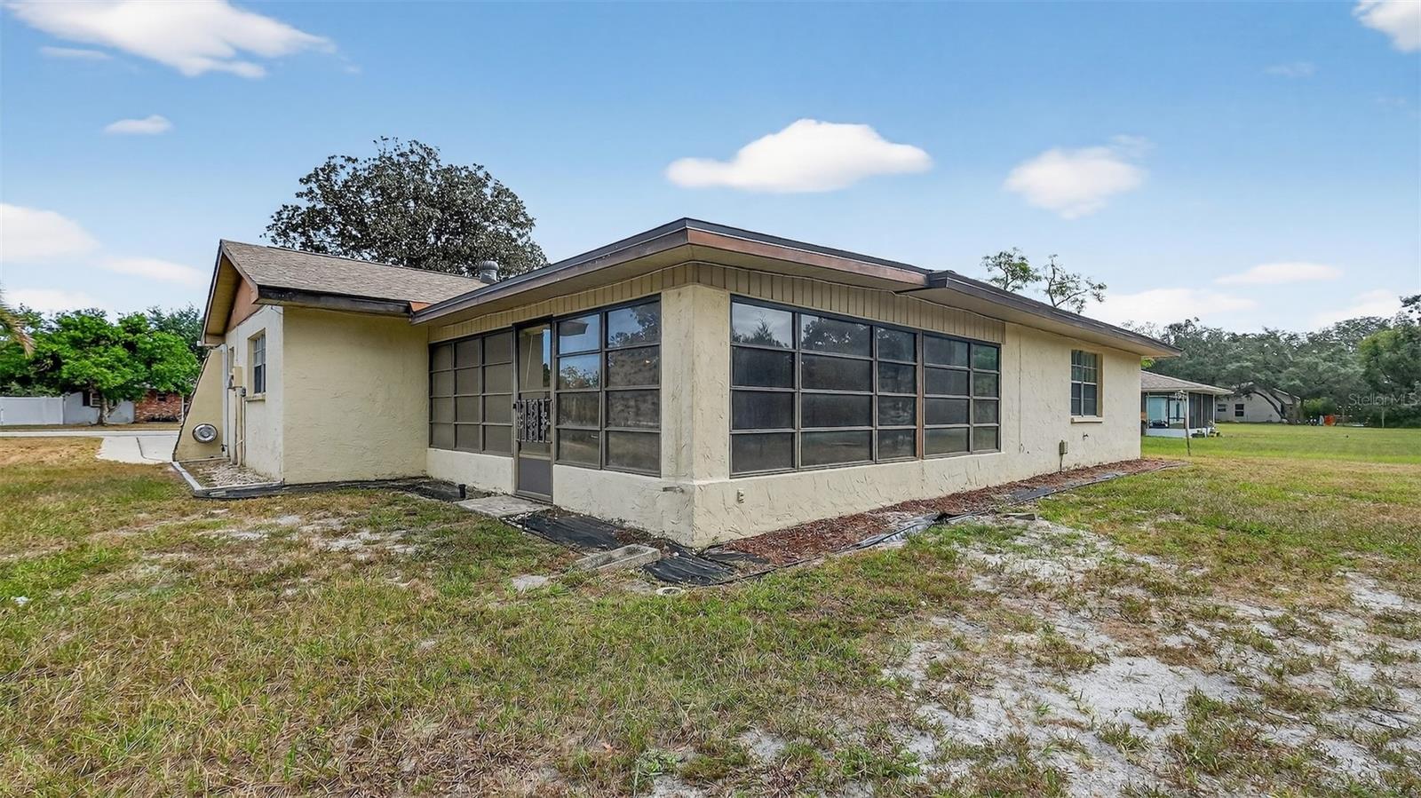 Image 36 of 45 For 9408 River Road