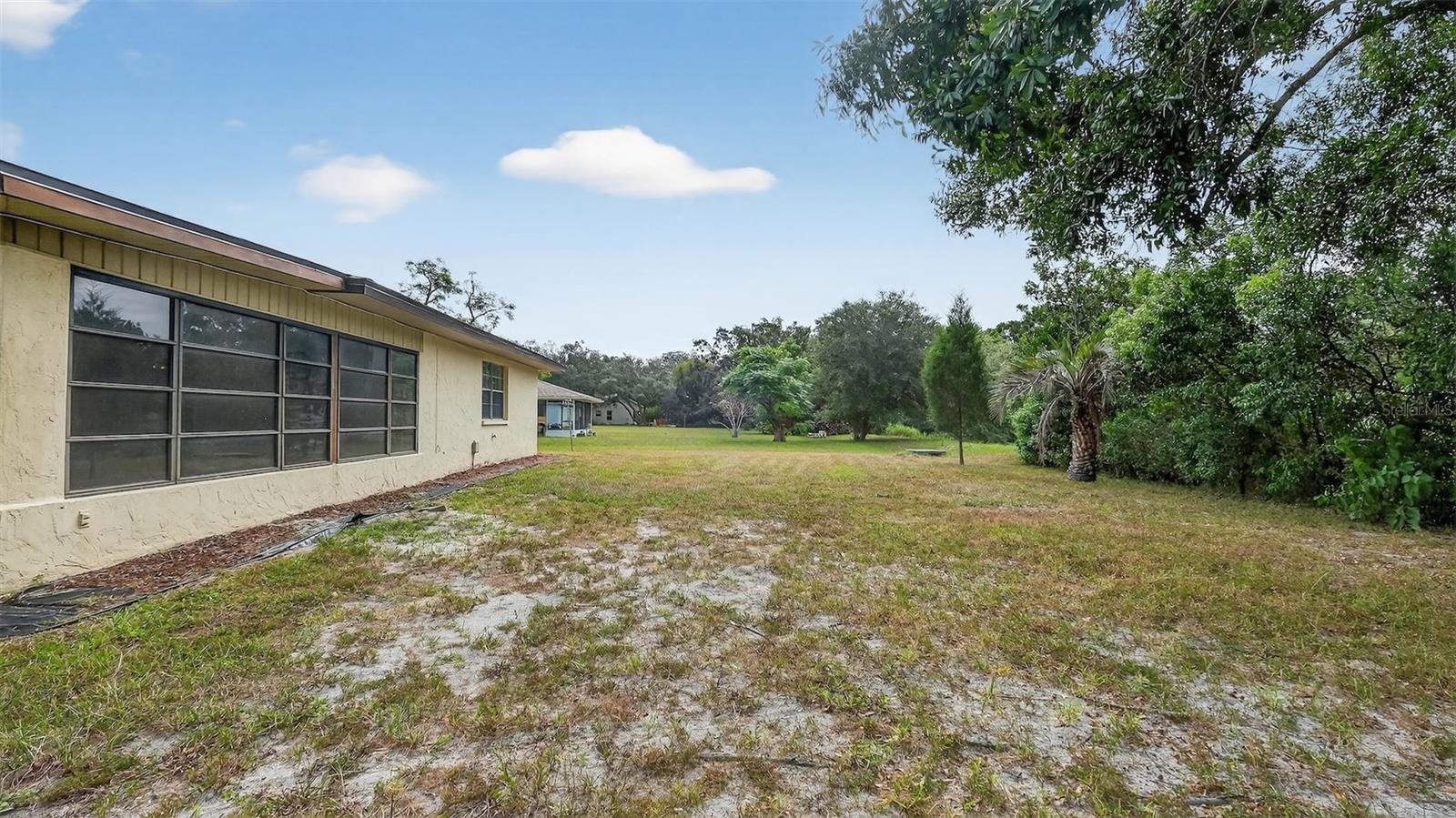 Image 37 of 45 For 9408 River Road