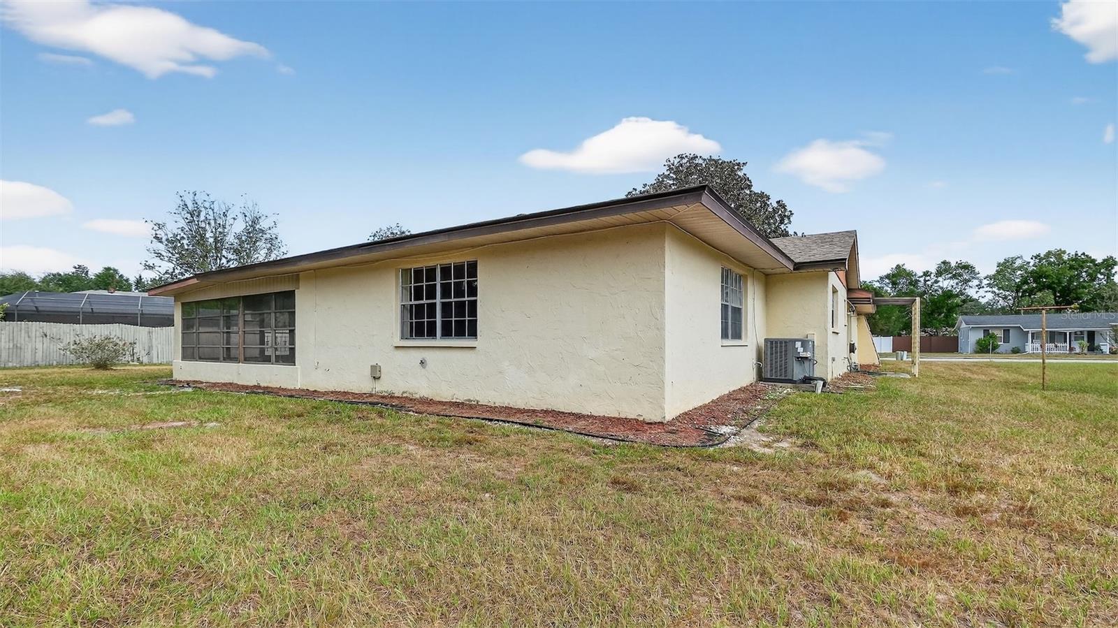 Image 39 of 45 For 9408 River Road