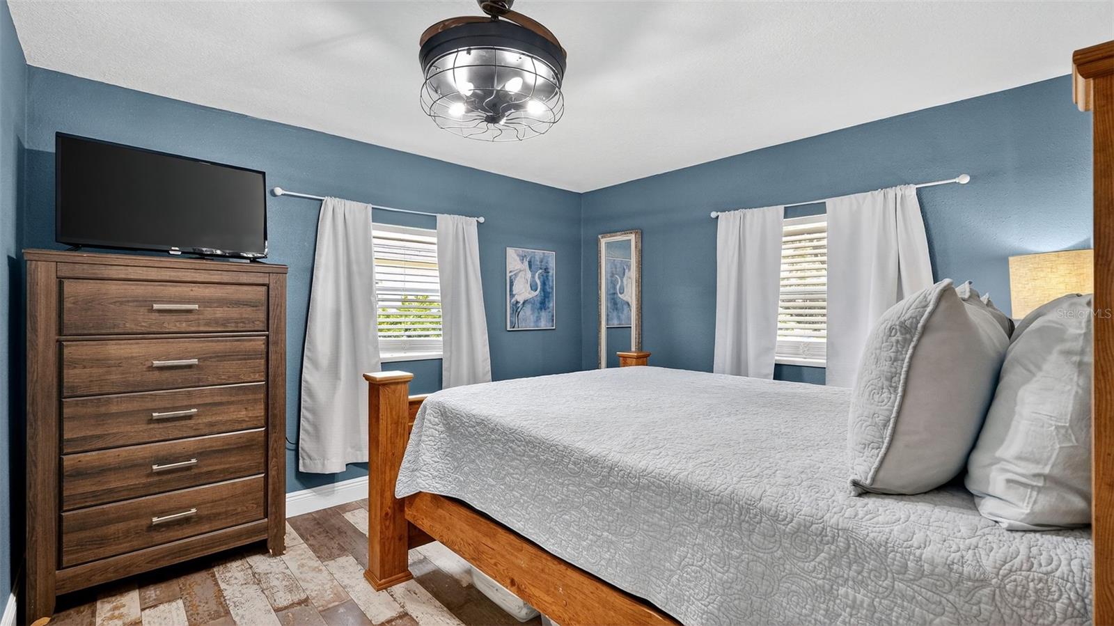 Image 13 of 52 For 5411 Teal Drive
