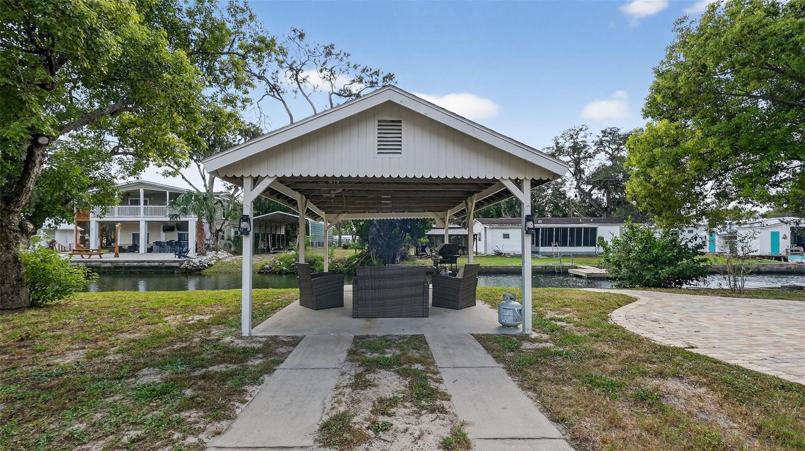 Image 31 of 52 For 5411 Teal Drive