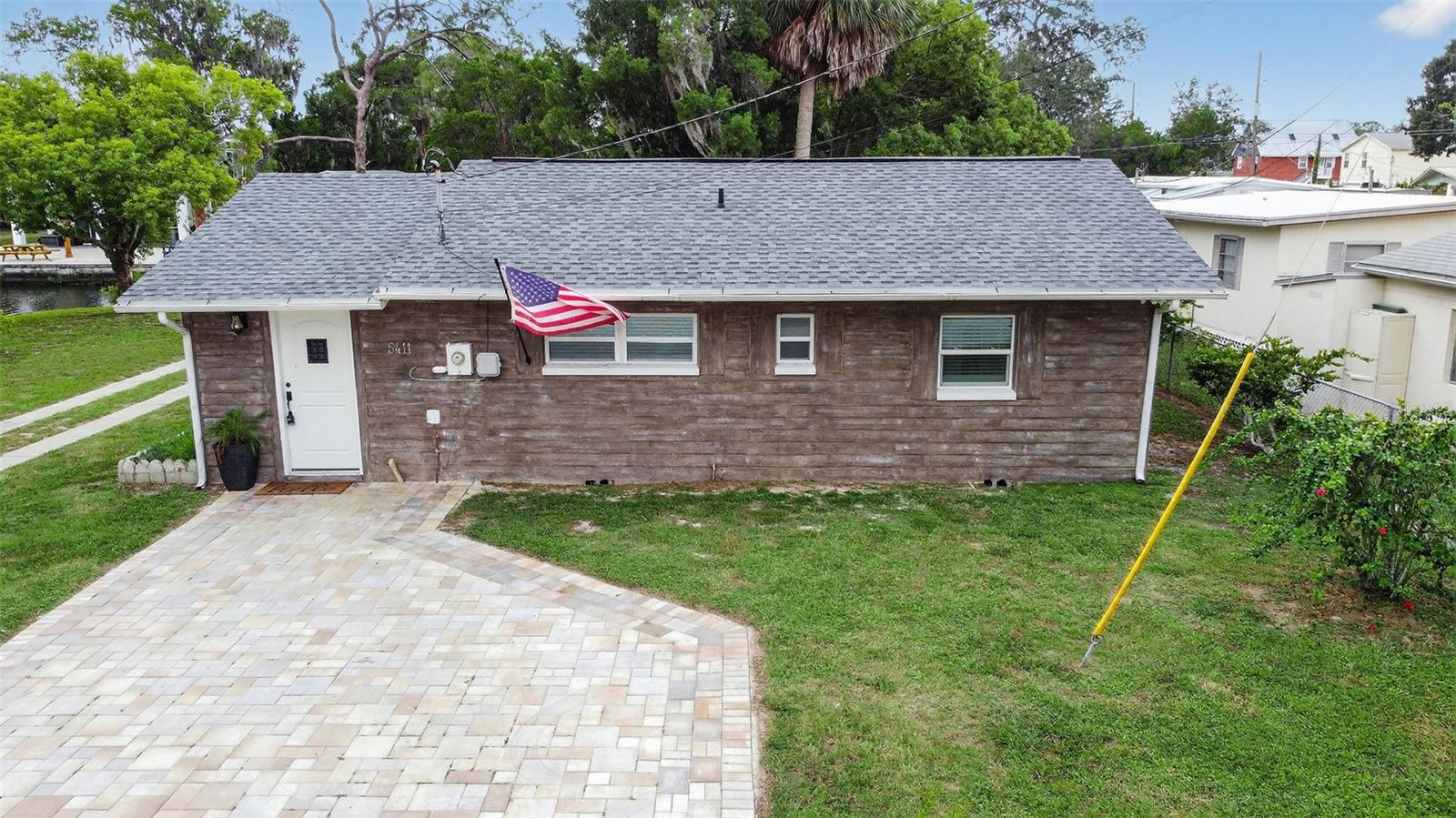 Image 39 of 52 For 5411 Teal Drive