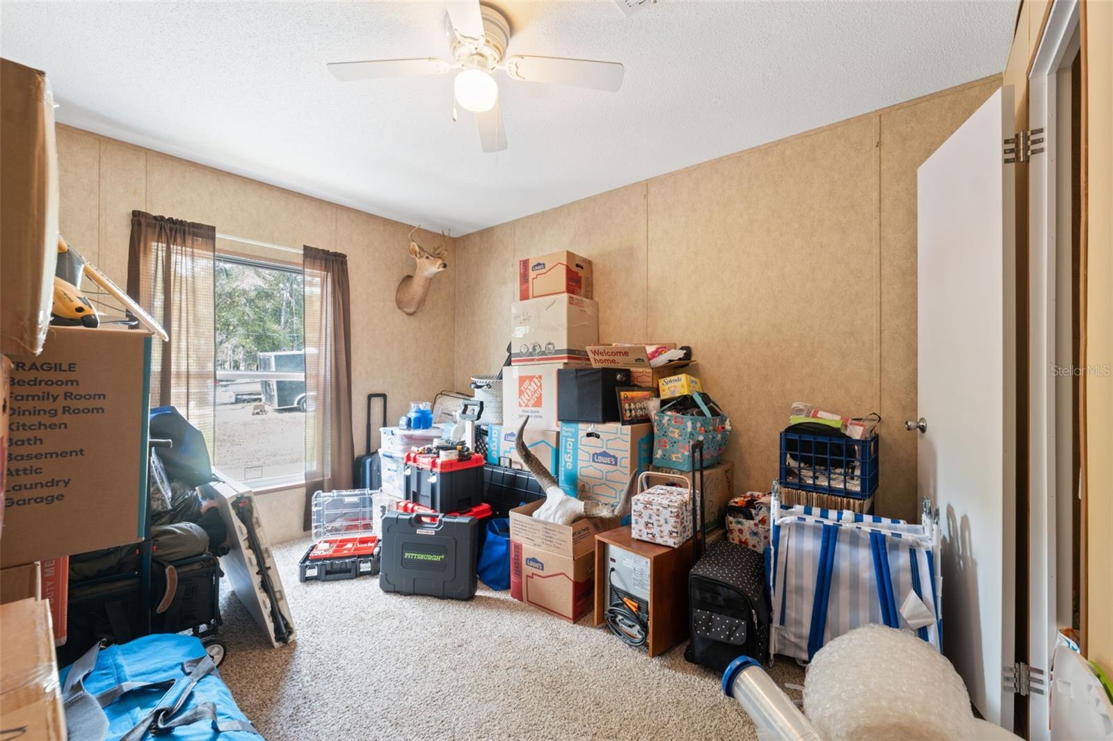 Image 29 of 61 For 16481 Oakview Drive