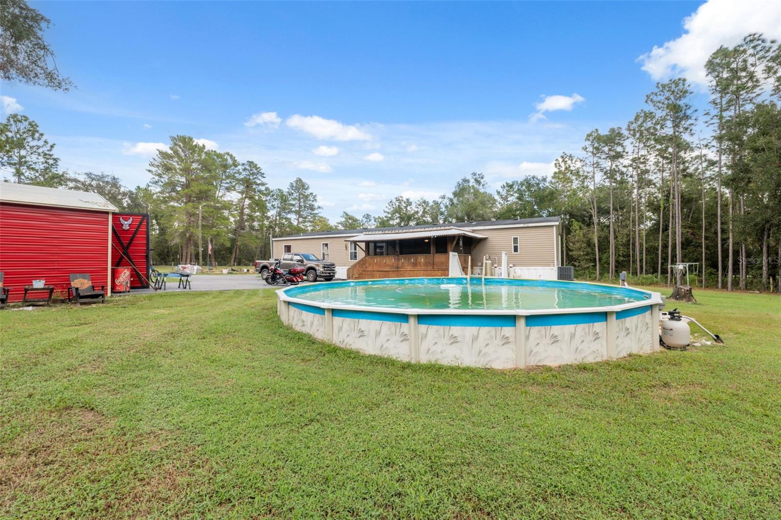 Image 34 of 61 For 16481 Oakview Drive
