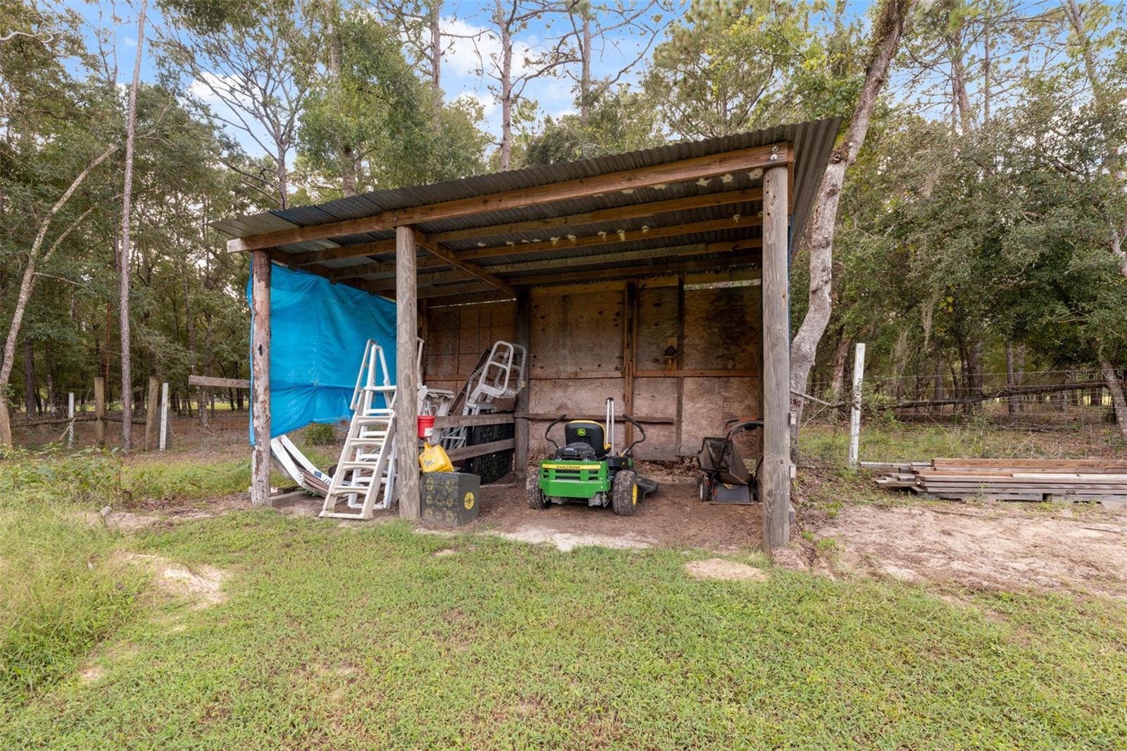 Image 37 of 61 For 16481 Oakview Drive