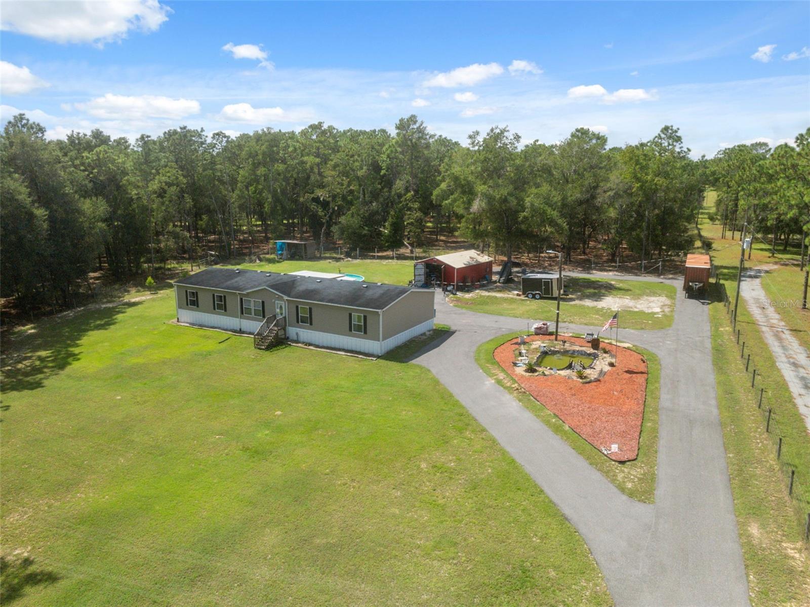 Image 46 of 61 For 16481 Oakview Drive