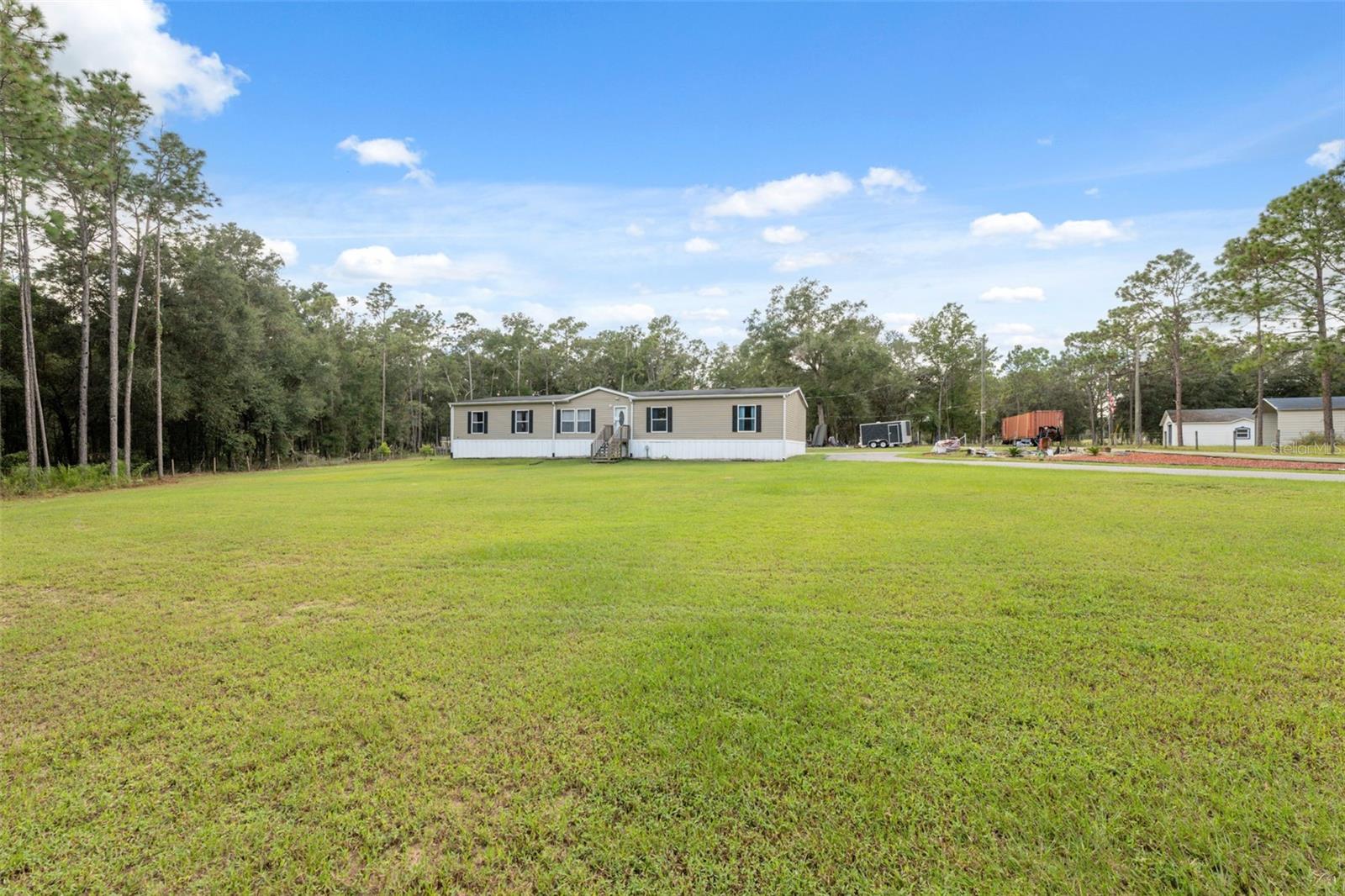 Image 57 of 61 For 16481 Oakview Drive