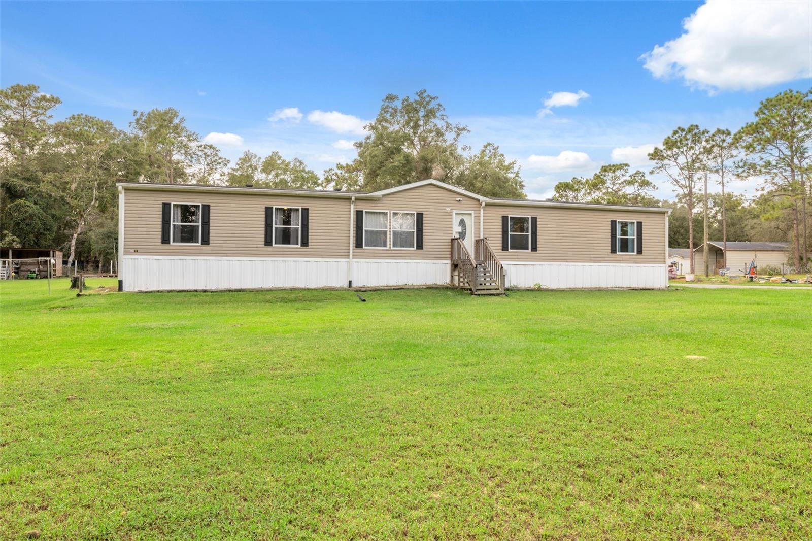 Image 58 of 61 For 16481 Oakview Drive