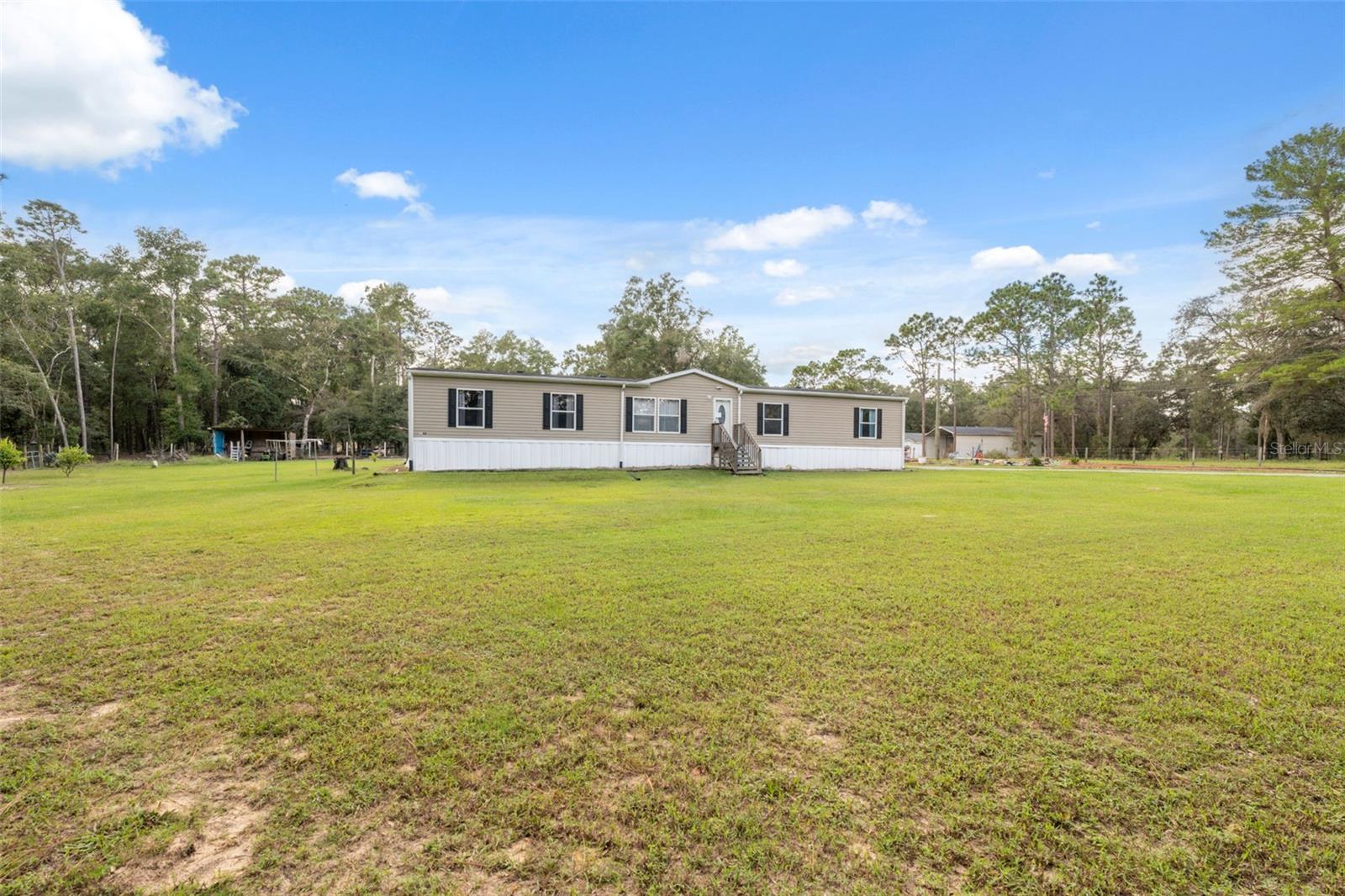 Image 59 of 61 For 16481 Oakview Drive