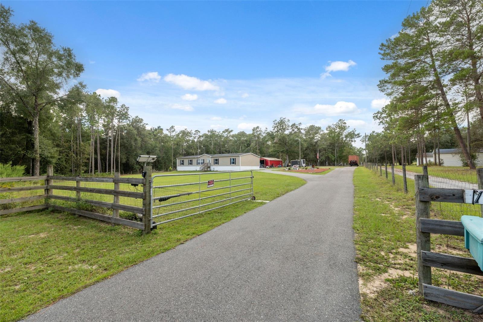 Image 61 of 61 For 16481 Oakview Drive