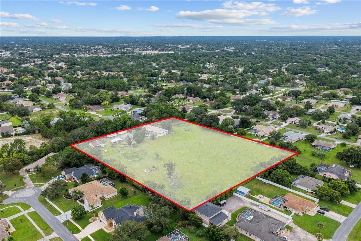 Listing photo id 17 for 470 Fay Avenue