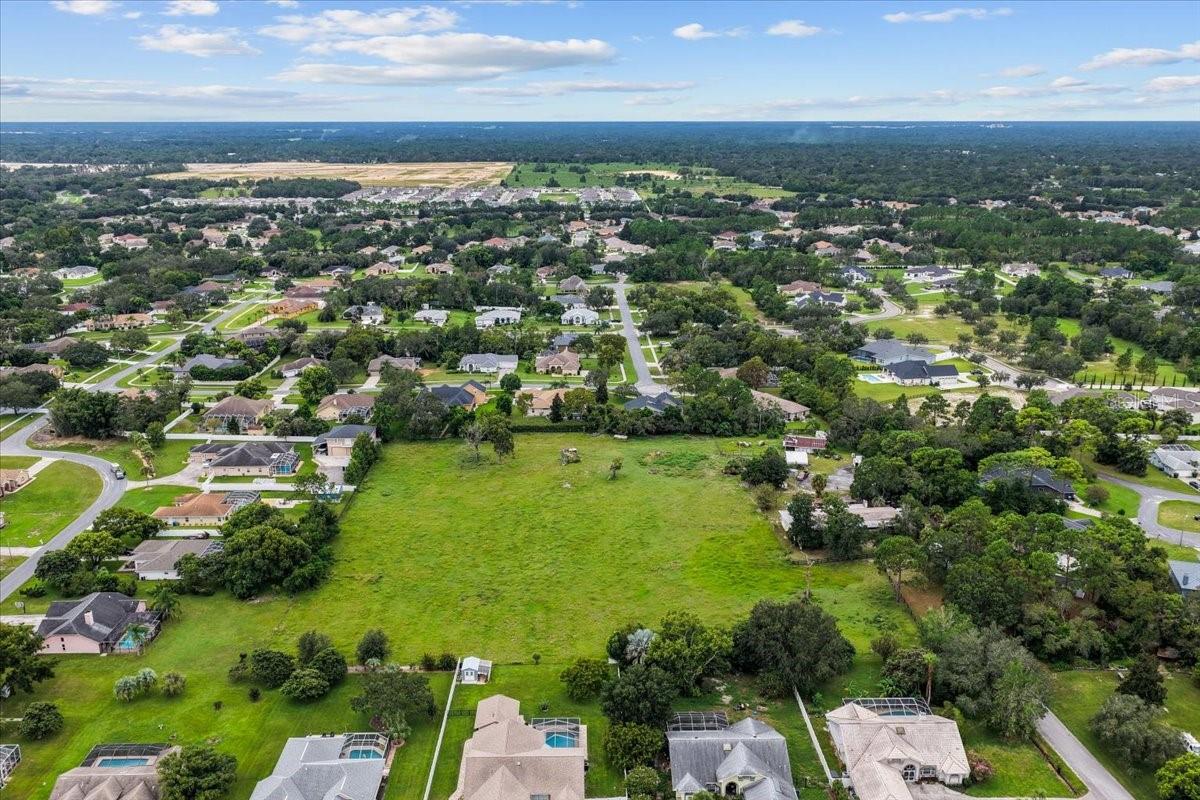 Listing photo id 27 for 470 Fay Avenue