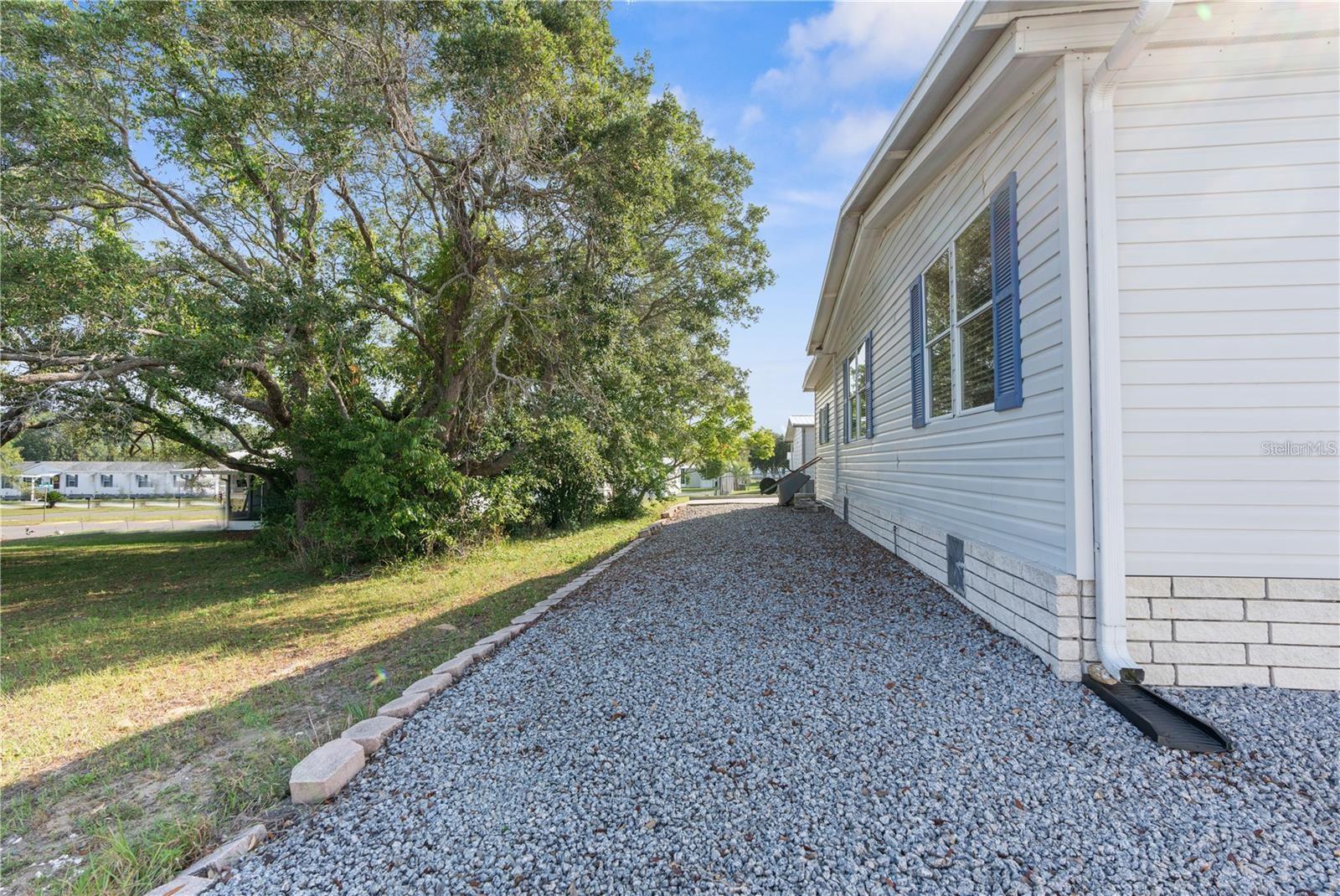 Image 33 of 39 For 9183 Salisbury Drive