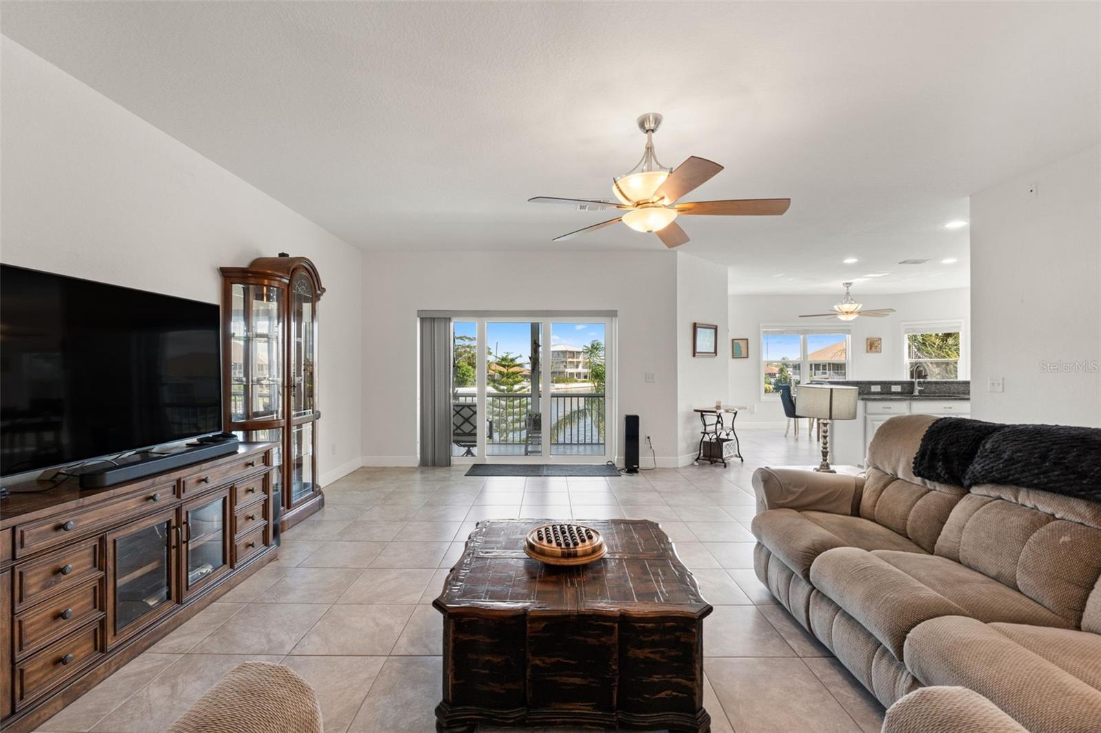 Image 15 of 92 For 4366 6th Isle Drive