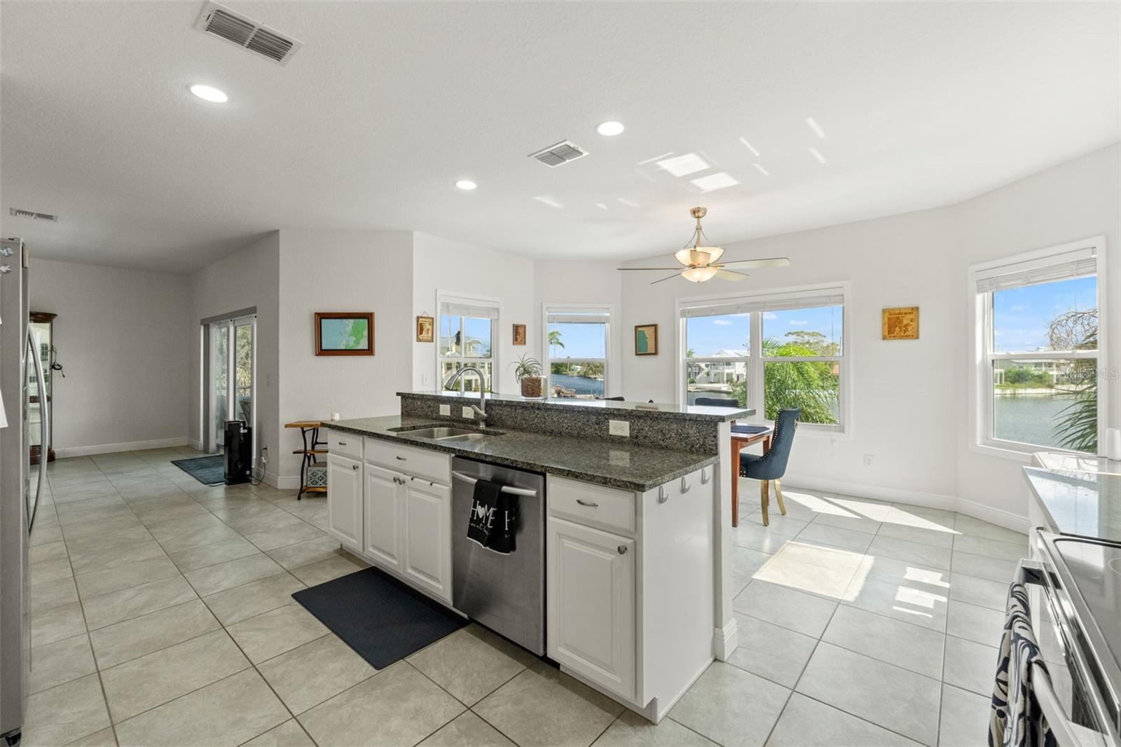 Image 19 of 92 For 4366 6th Isle Drive