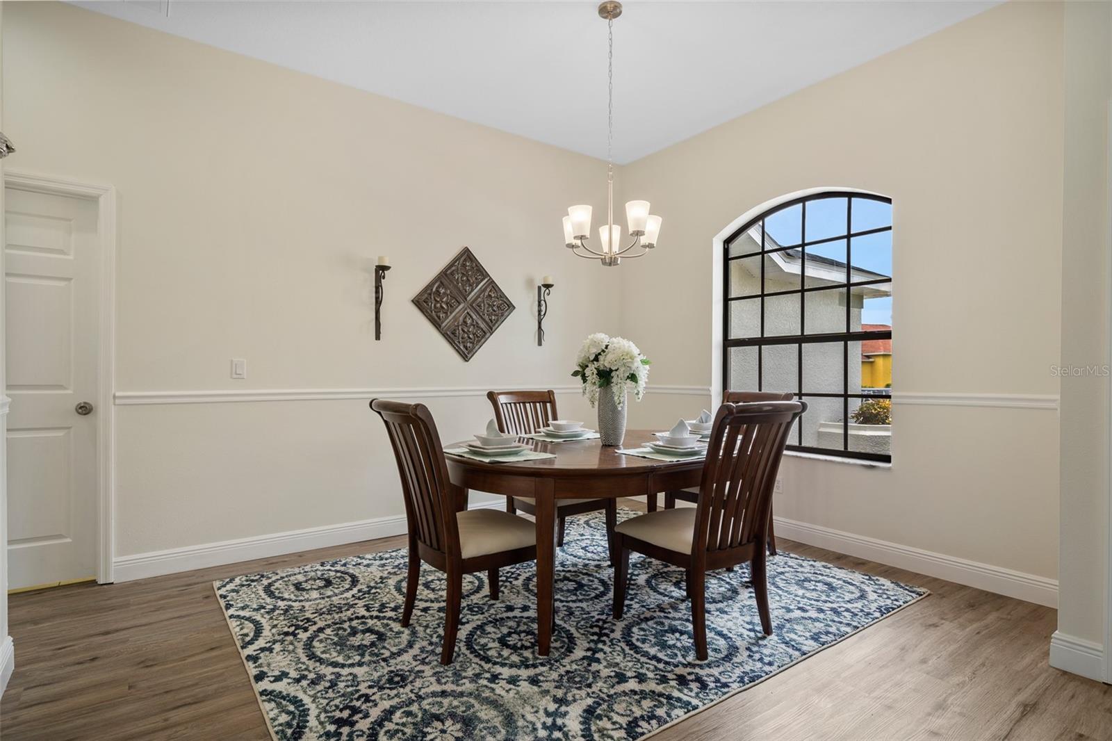 Image 14 of 54 For 13422 Twinberry Drive