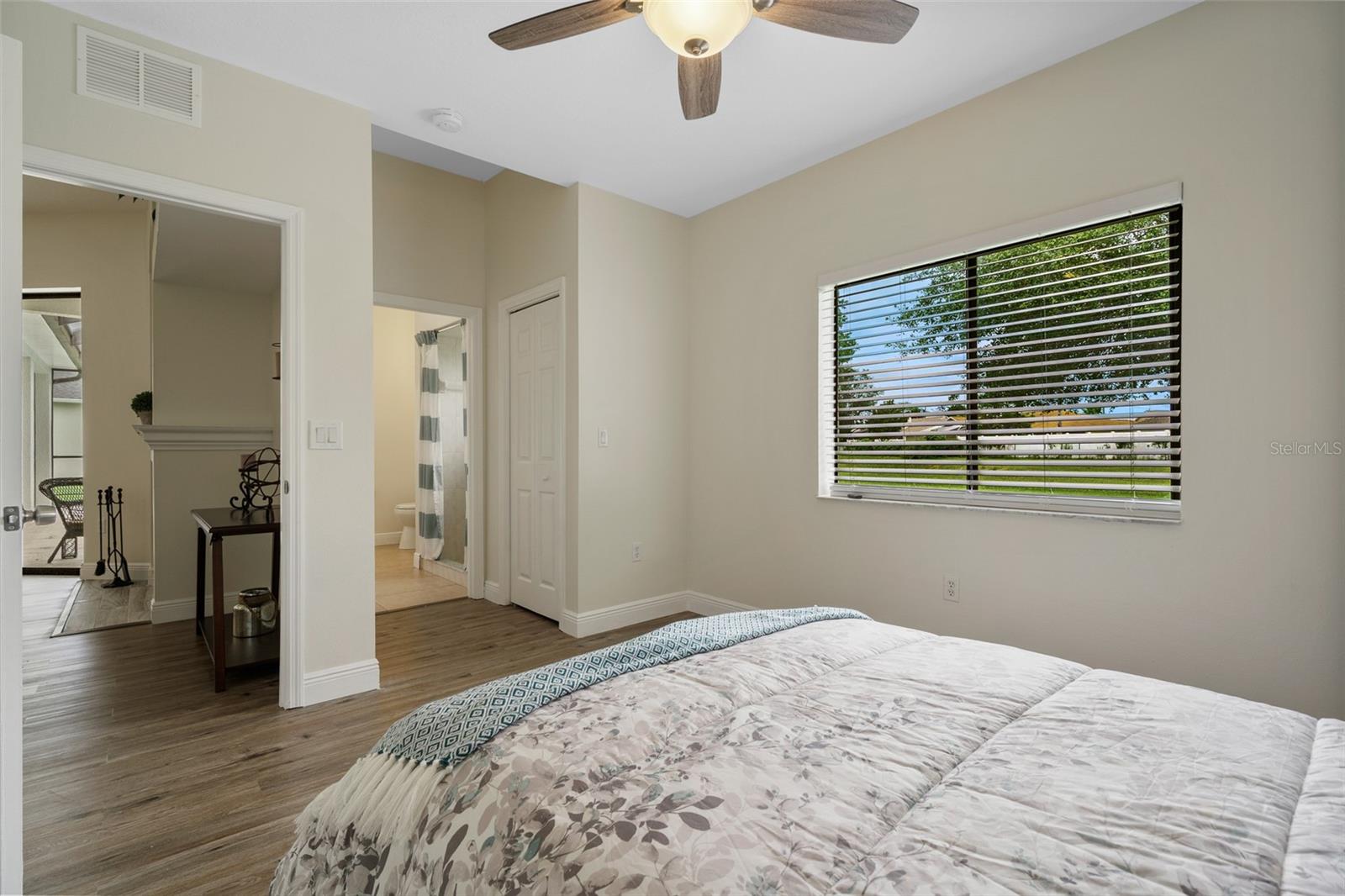 Image 34 of 54 For 13422 Twinberry Drive