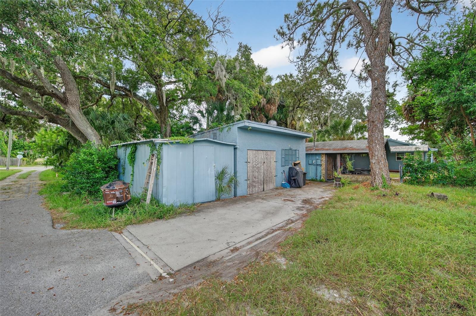 Image 19 of 77 For 5801 Virginia Avenue