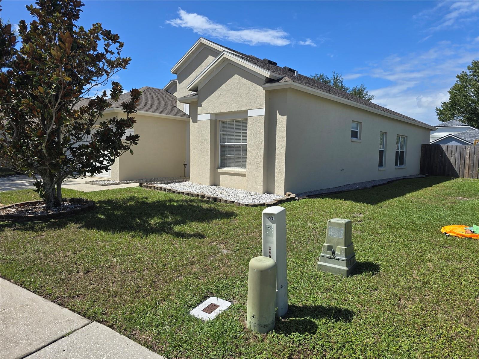 Image 3 of 33 For 24505 Landing Drive
