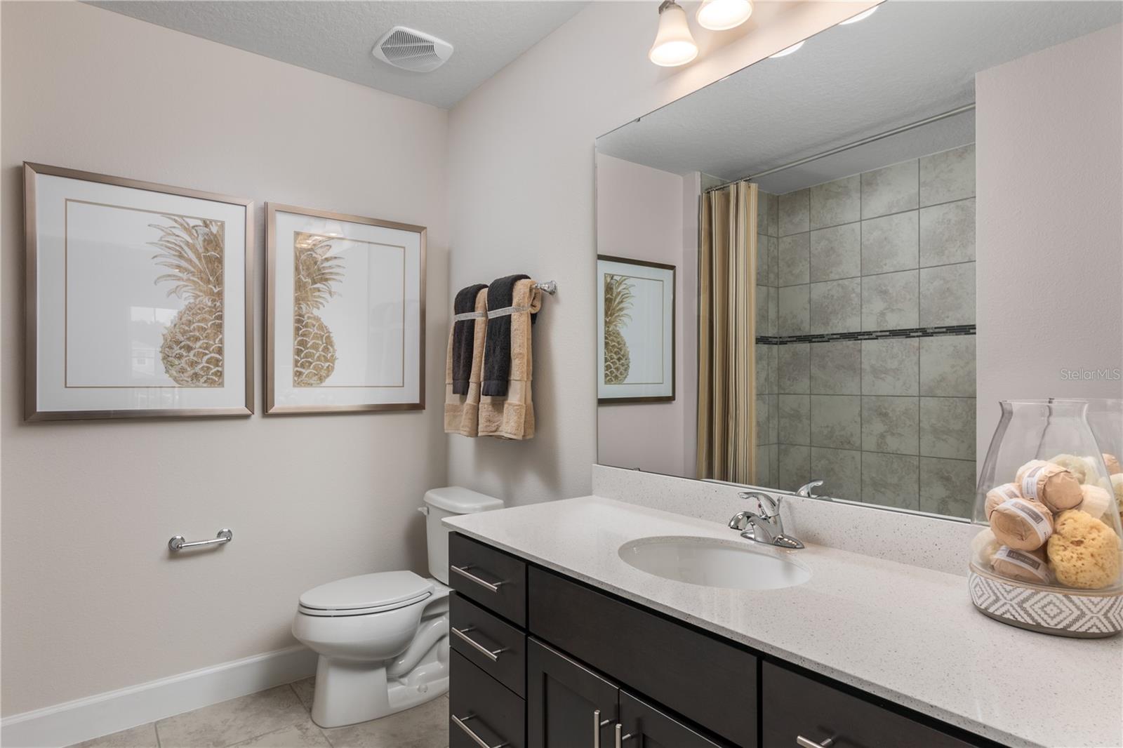 Image 19 of 20 For 2028 Mallard Boulevard