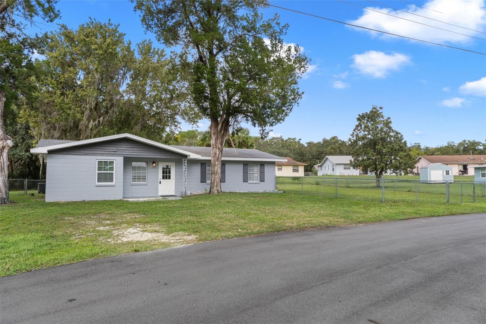 Image 11 of 41 For 10785 Spring Circle