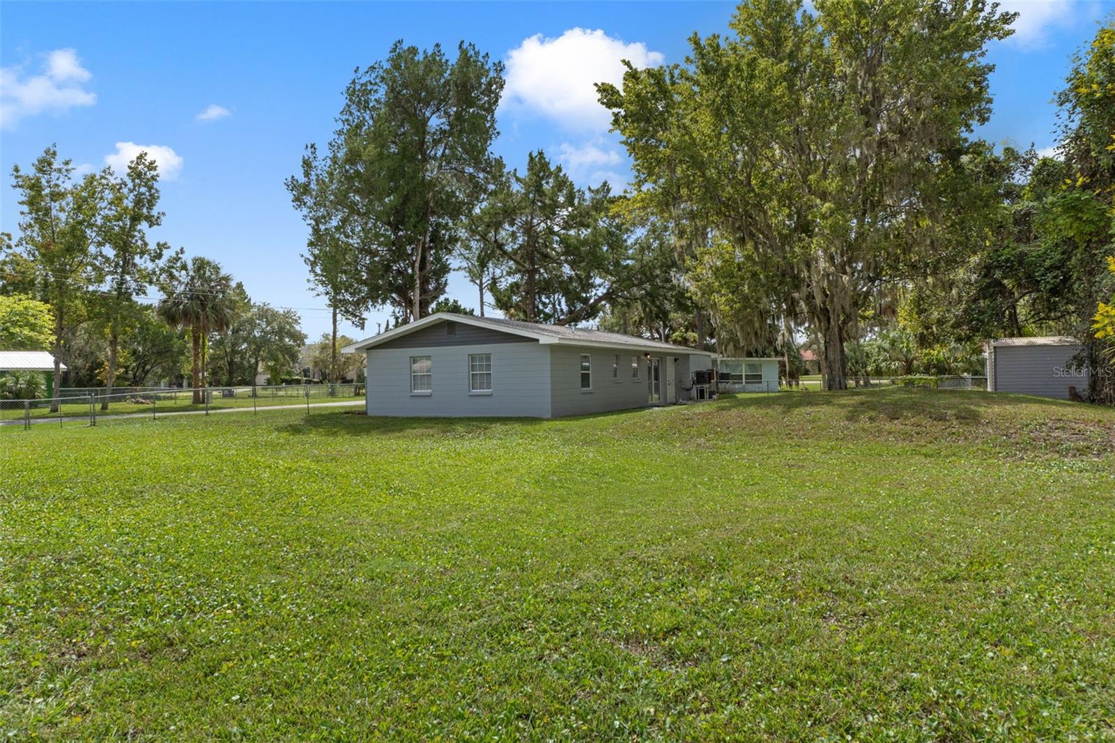 Image 38 of 41 For 10785 Spring Circle