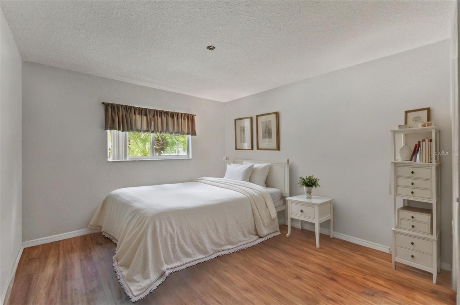Image 31 of 58 For 5255 Bone Lane