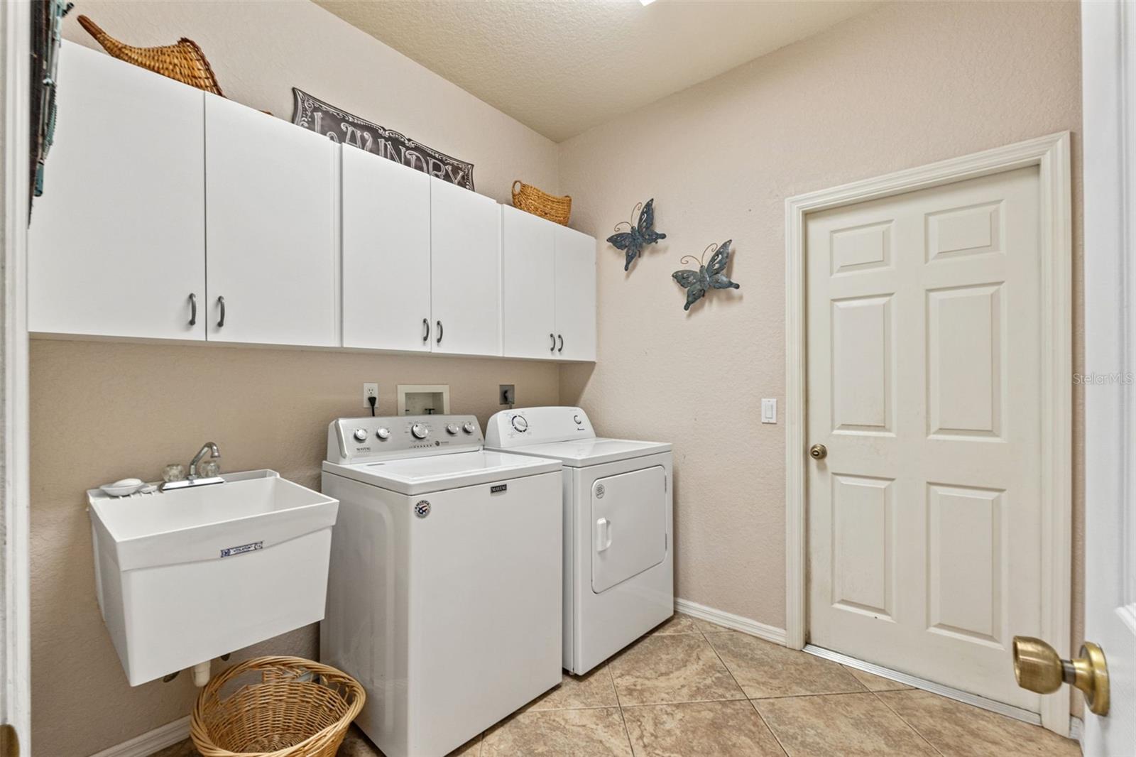 Image 32 of 58 For 5255 Bone Lane