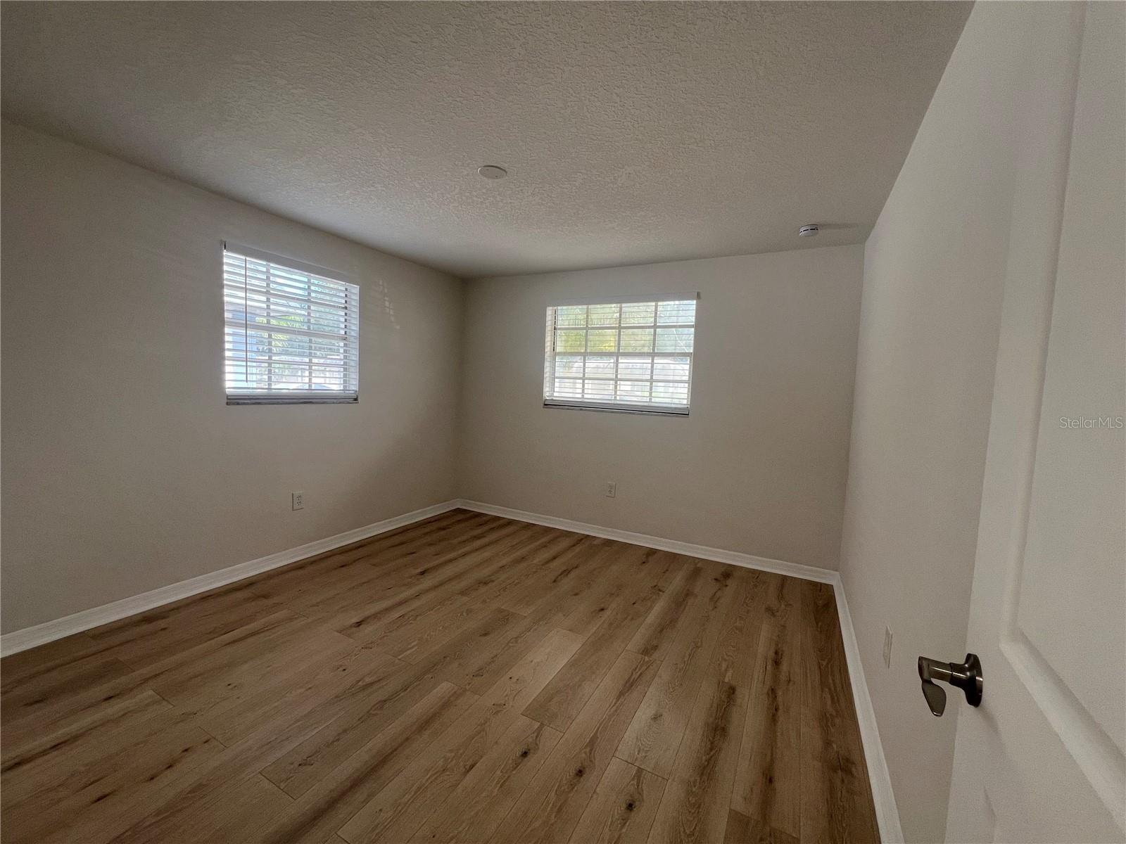 Image 7 of 13 For 4223 Sheldon Place 23