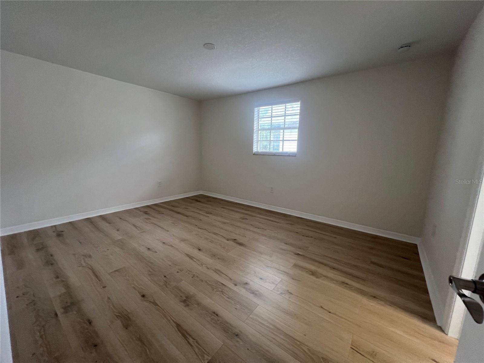 Image 9 of 13 For 4223 Sheldon Place 23