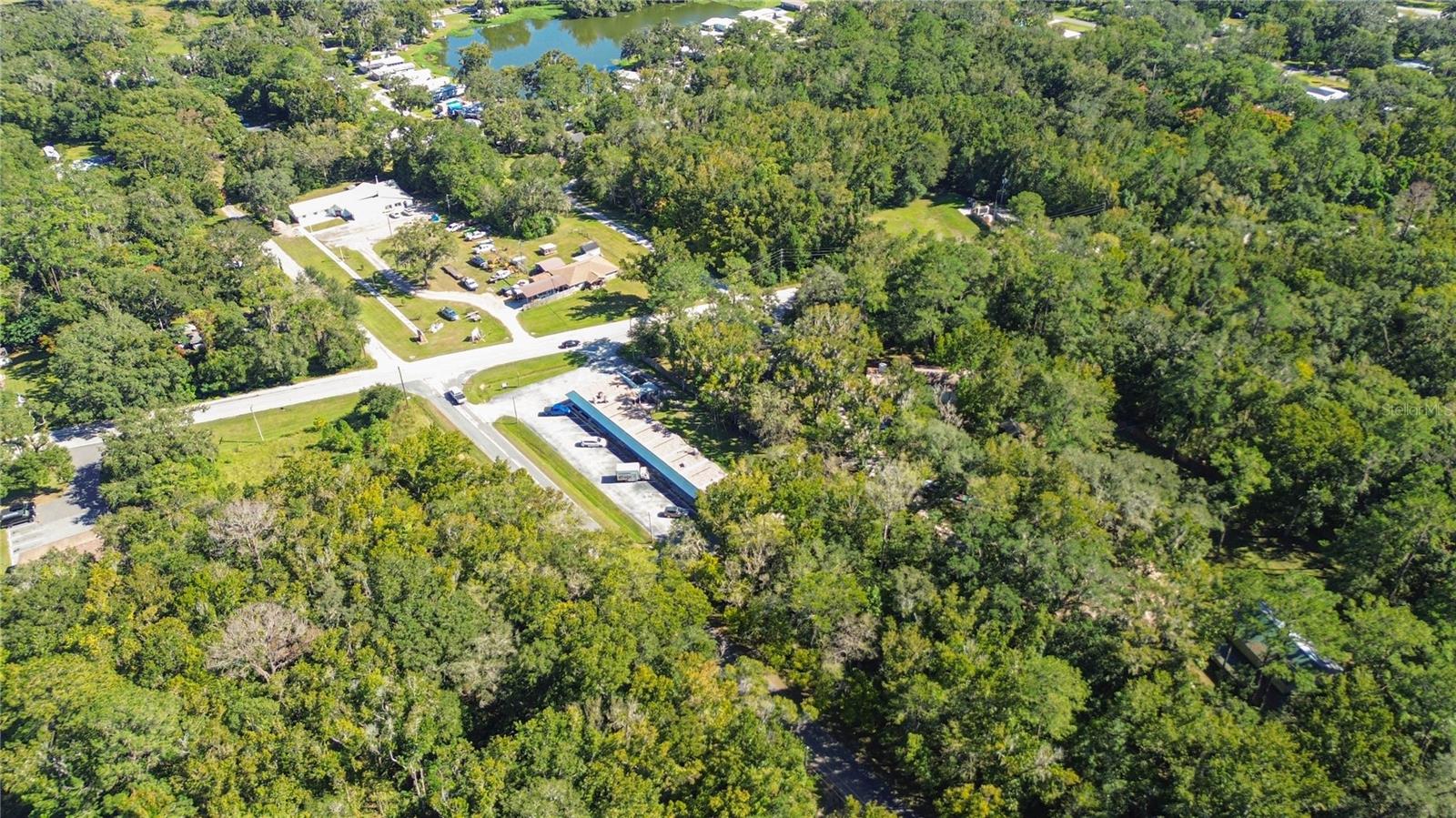 Listing photo id 11 for  Lark Avenue 