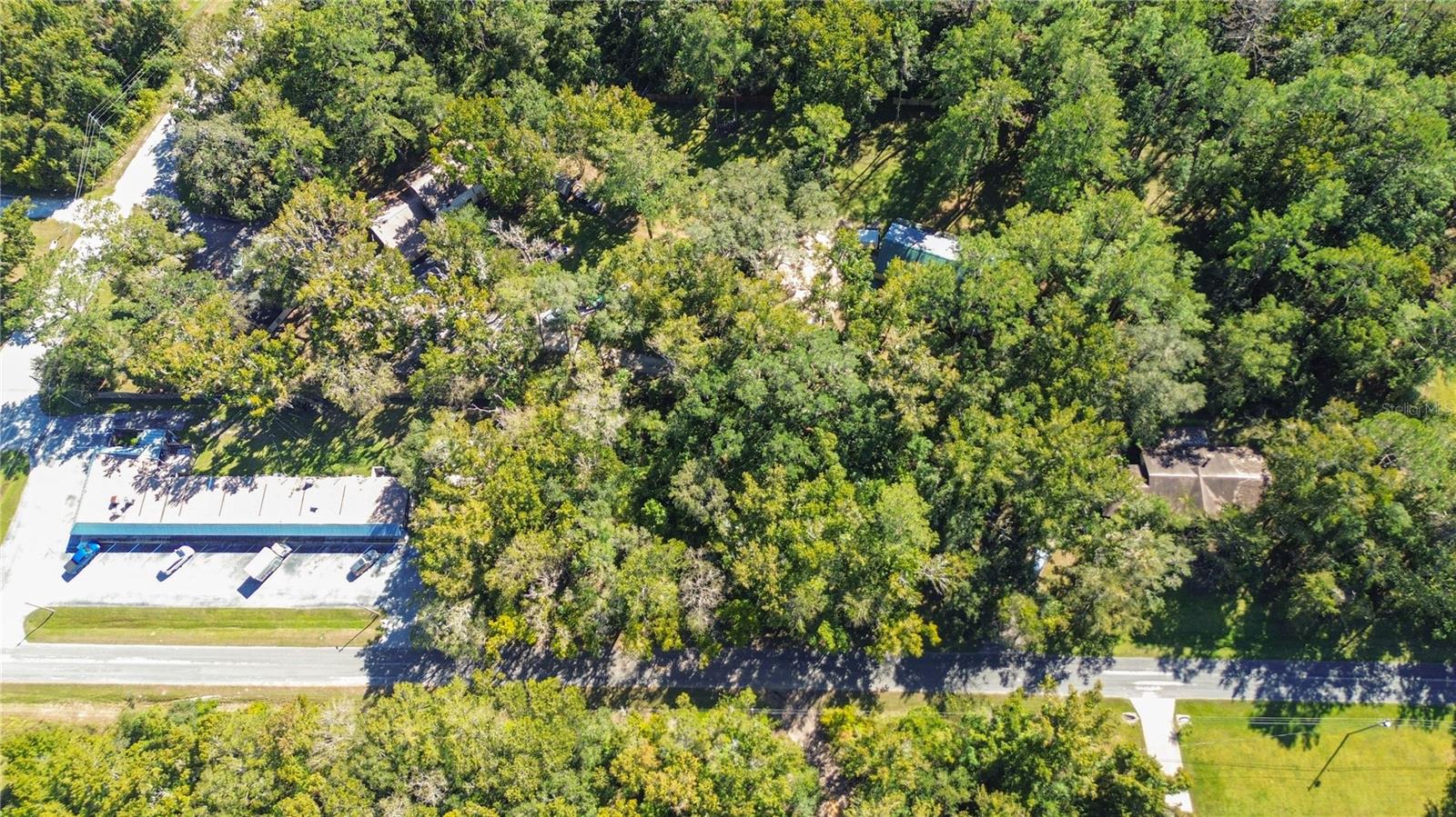 Listing photo id 13 for  Lark Avenue 