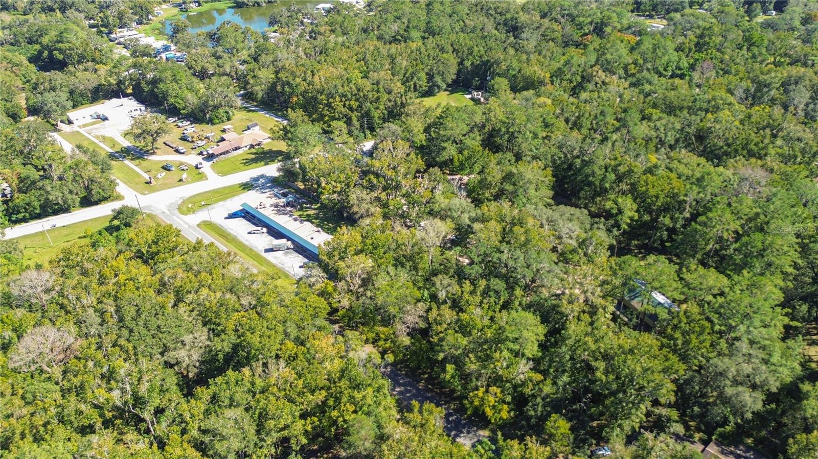 Listing photo id 15 for  Lark Avenue 