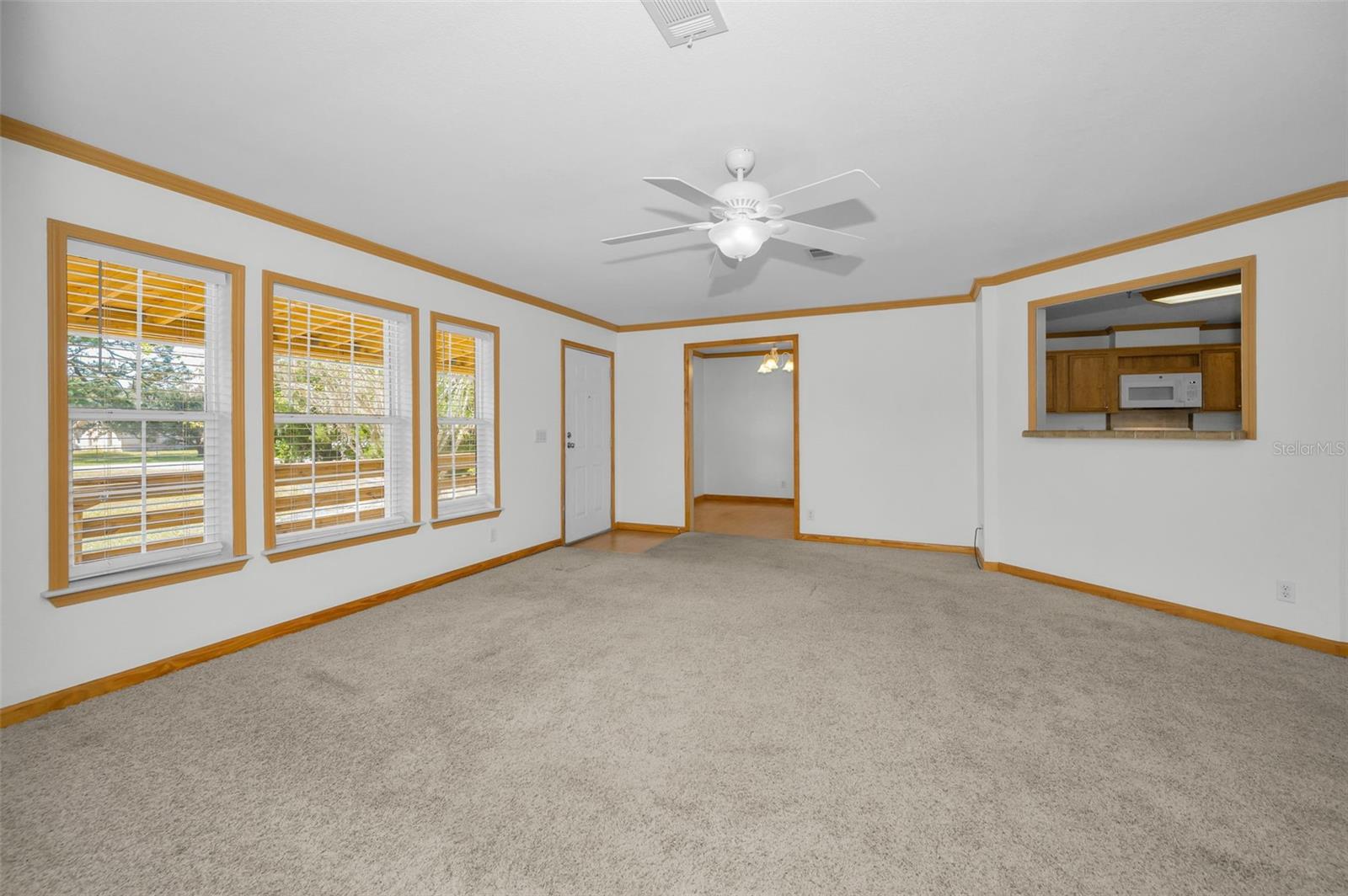 Image 10 of 63 For 9723 Pat Street
