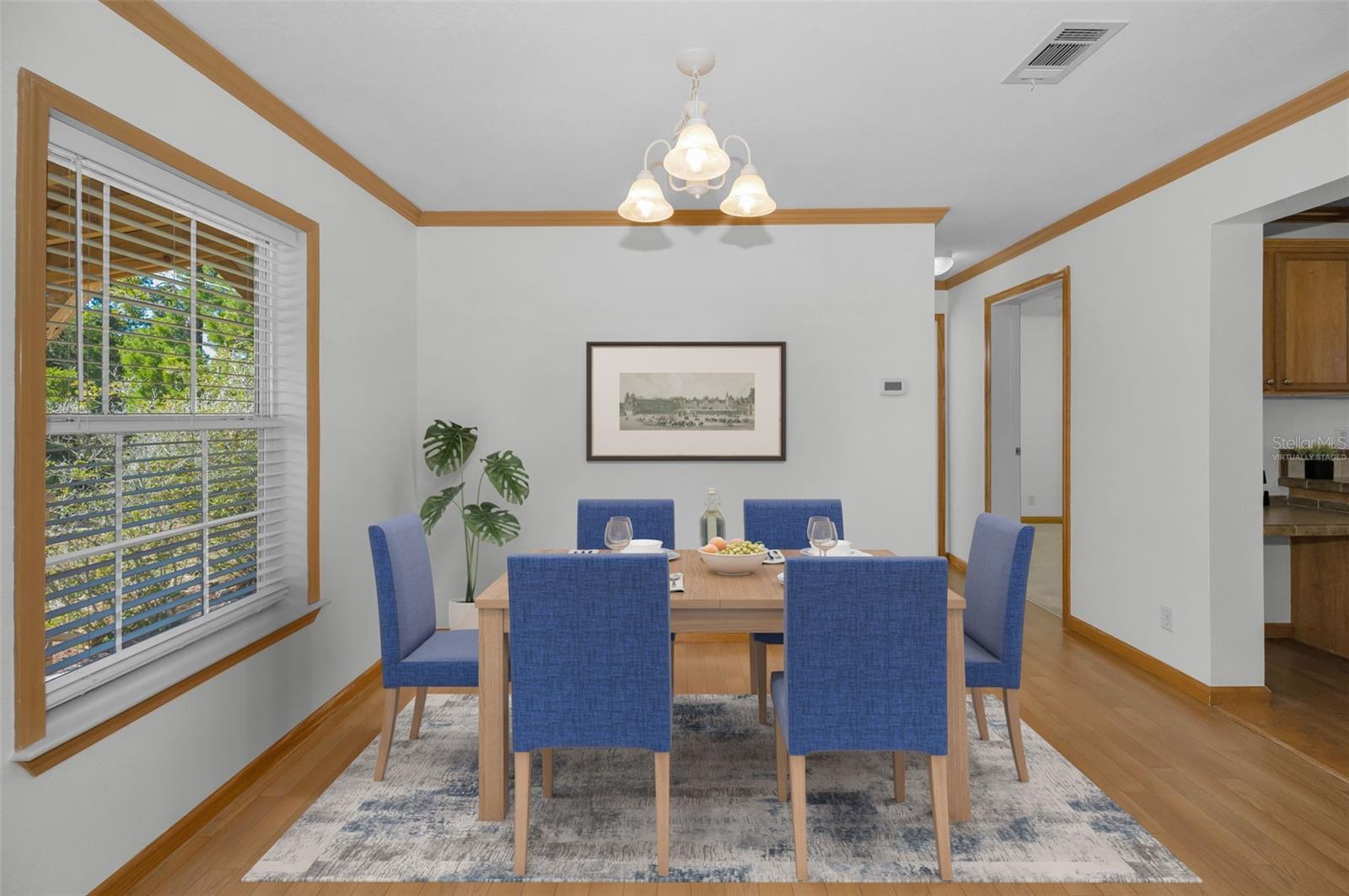 Image 12 of 63 For 9723 Pat Street