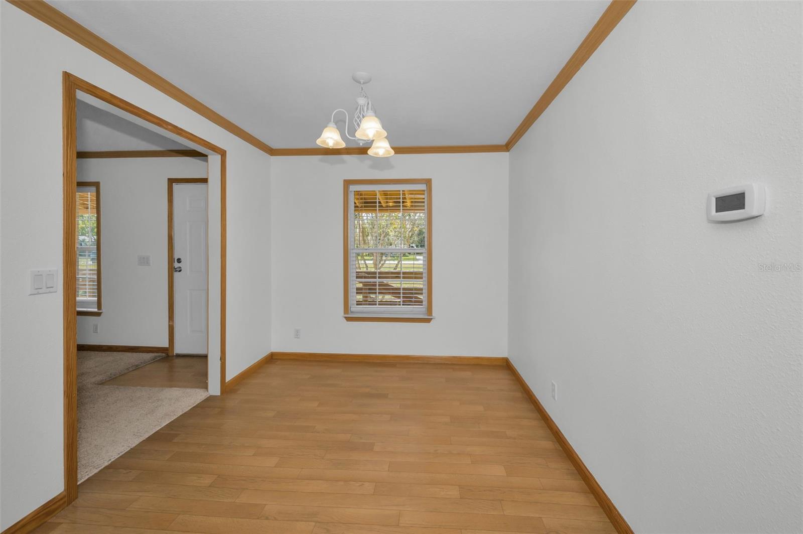 Image 13 of 63 For 9723 Pat Street