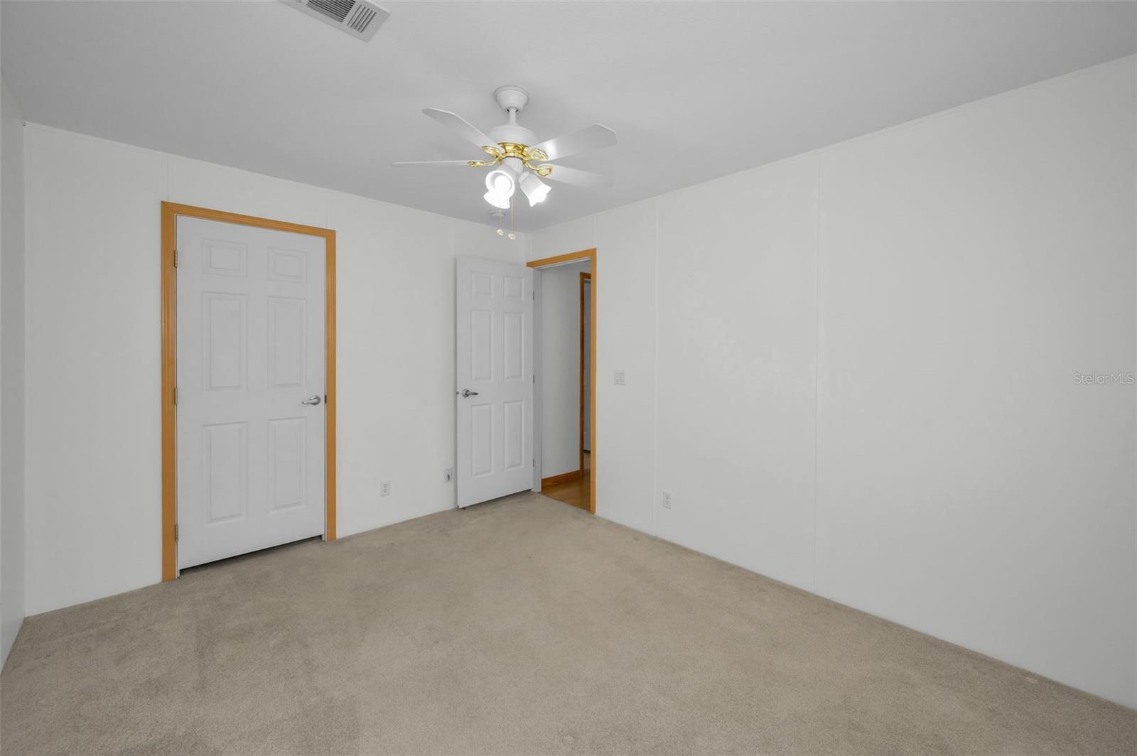 Image 37 of 63 For 9723 Pat Street