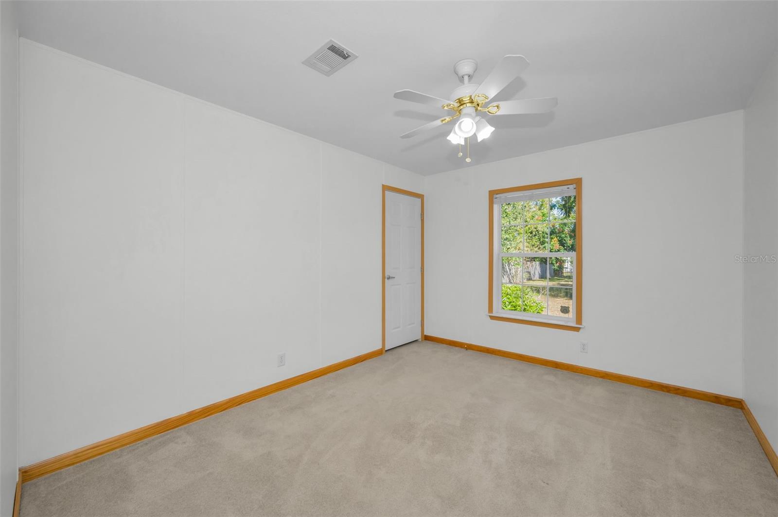 Image 40 of 63 For 9723 Pat Street