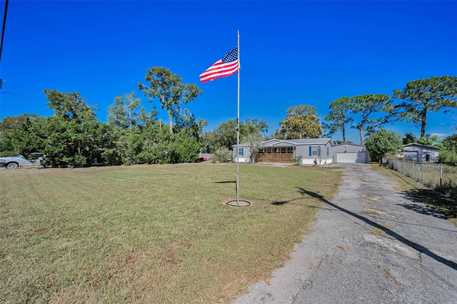 Image 60 of 63 For 9723 Pat Street