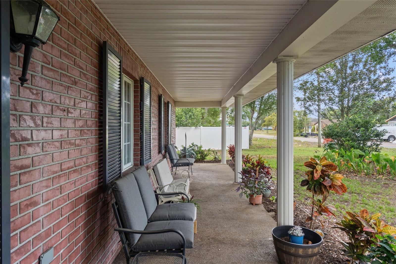 Image 13 of 43 For 10244 Horizon Drive