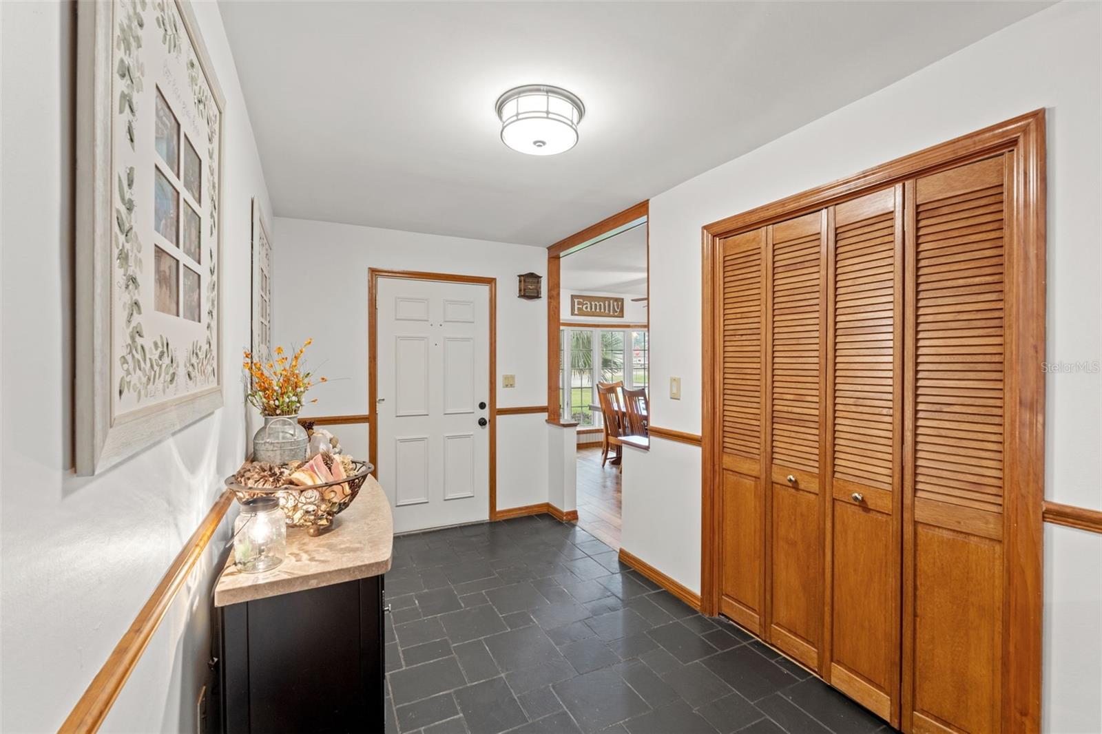 Image 14 of 43 For 10244 Horizon Drive