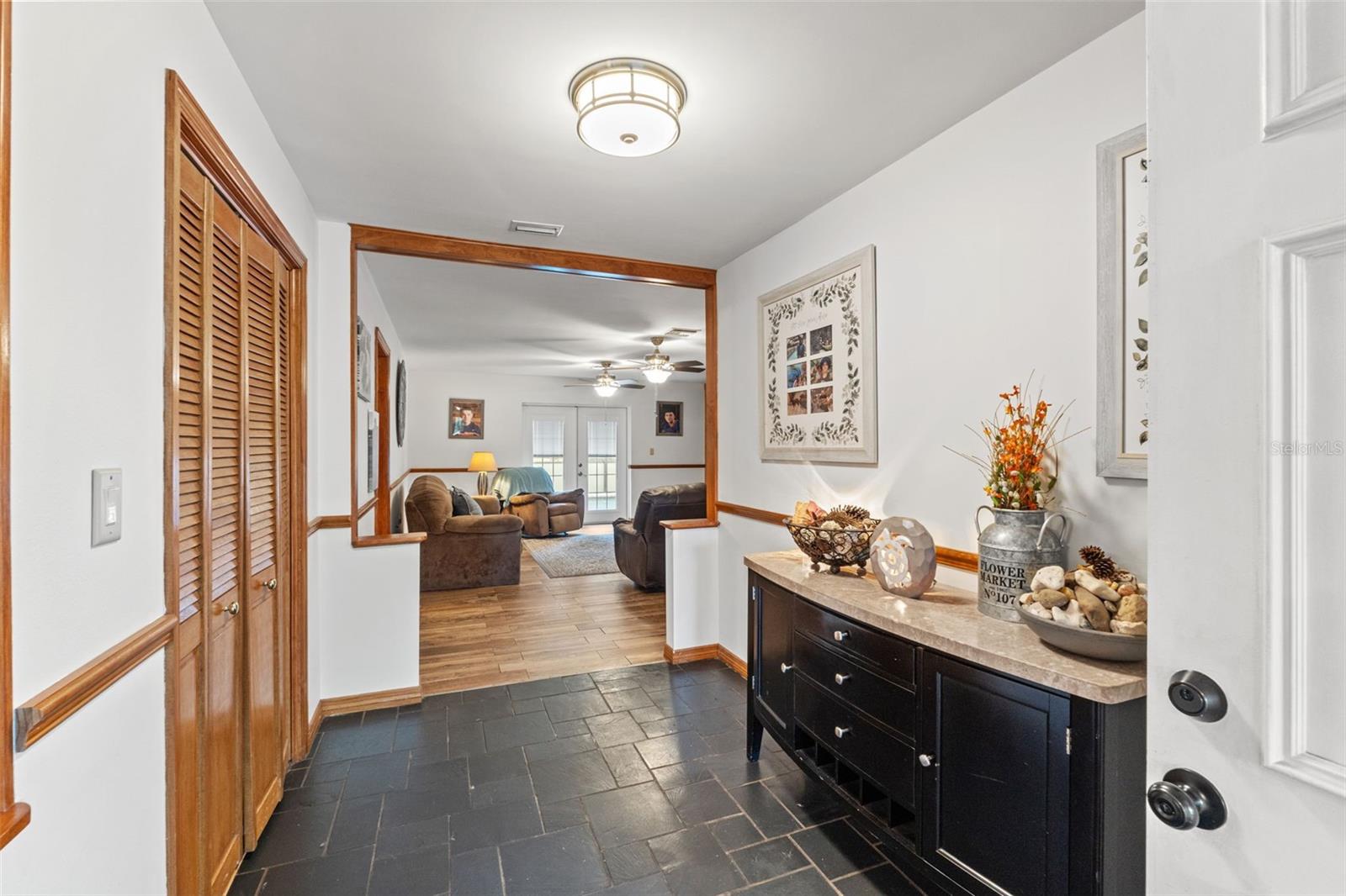 Image 15 of 43 For 10244 Horizon Drive