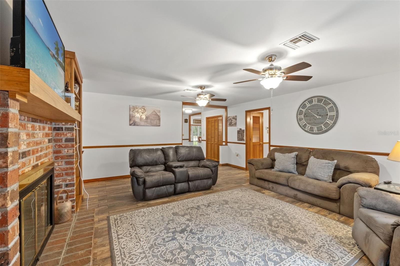 Image 16 of 43 For 10244 Horizon Drive