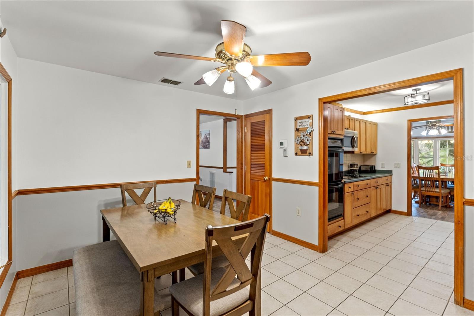 Image 23 of 43 For 10244 Horizon Drive