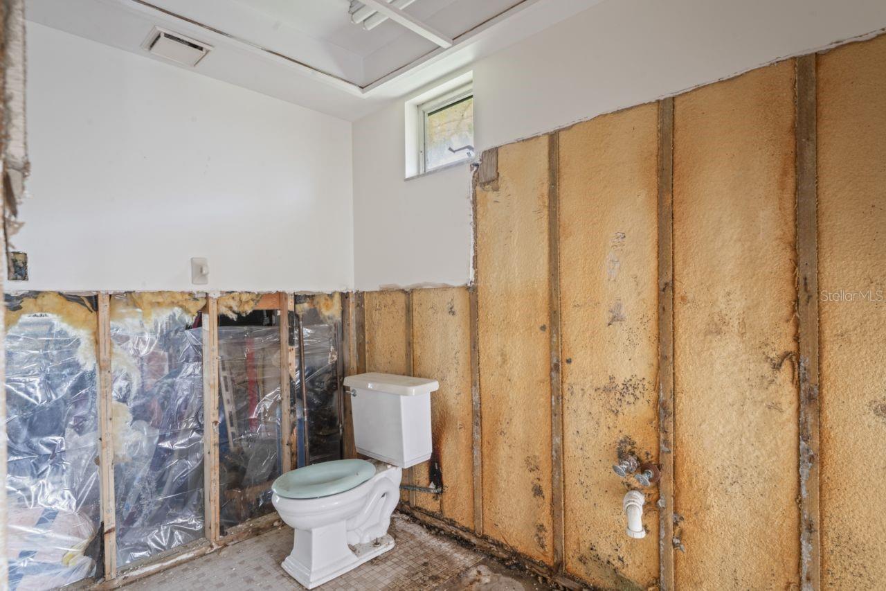 Image 30 of 71 For 4558 Mitcher Road